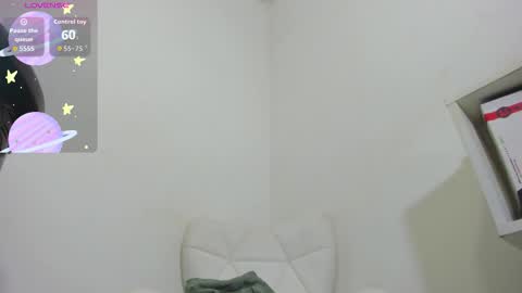 Snapshot of nathalia_isazax chatting on 11.25.25 Nathalia Isaza online show from 11.25.25