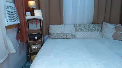 Snapshot of nathalie_hart chatting on 03.12.26 Queen Marga online show from 03.12.26