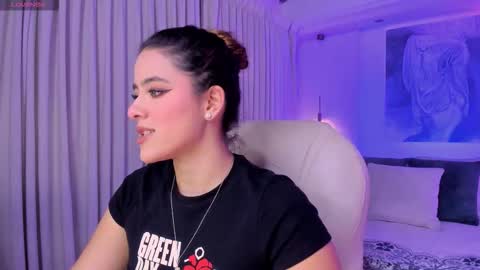 Snapshot of nathalie_rivers chatting on 02.07.26 NATHALIE online show from 02.07.26