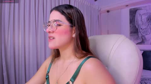 Snapshot of nathalie_rivers chatting on 03.17.26 NATHALIE online show from 03.17.26