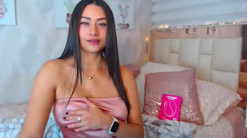 Nathalie Rose online show from 04.17.26