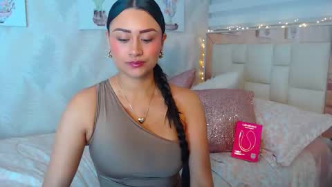Nathalie Rose online show from 05.06.26