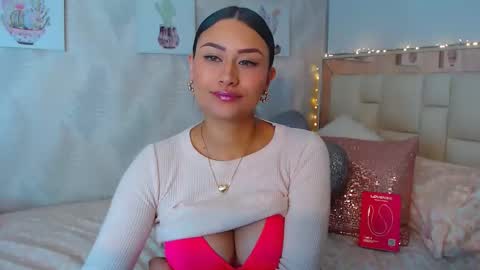 Nathalie Rose online show from 05.16.26