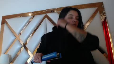 nathaly low online show from 04.21.26