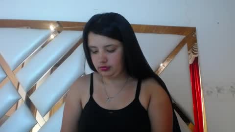 Snapshot of nathaly_low chatting on 05.07.26 nathaly low online show from 05.07.26