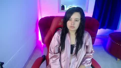 Snapshot of nathaly_low chatting on 06.09.26 nathaly low online show from 06.09.26