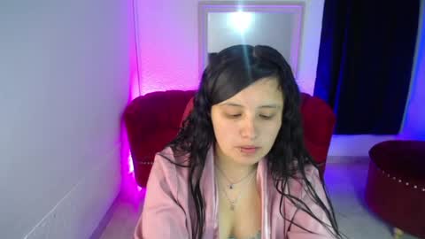 Snapshot of nathaly_low chatting on 07.28.26 nathaly low online show from 07.28.26