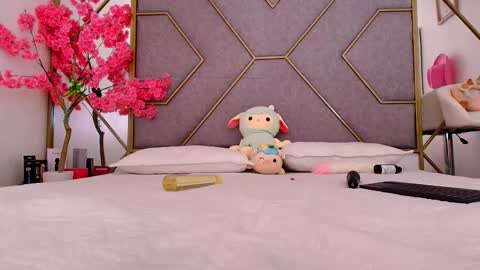 Snapshot of nathalya_summer chatting on 03.25.26 nathalya_summer online show from 03.25.26