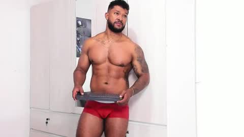 Snapshot of nathanielgrey1 chatting on 01.07.25 Nathaniel Grey online show from 01.07.25