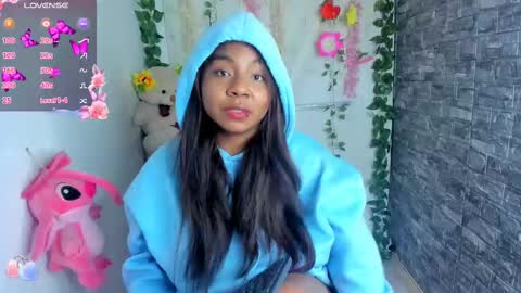 Snapshot of nathasha_jhonsom_ chatting on 03.12.25 Naty online show from 03.12.25