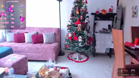 Snapshot of nathasha_jhonsom_ chatting on 11.04.25 Naty online show from 11.04.25