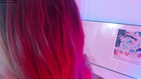 Snapshot of nathy_rock chatting on 10.09.25 Nathalia online show from 10.09.25