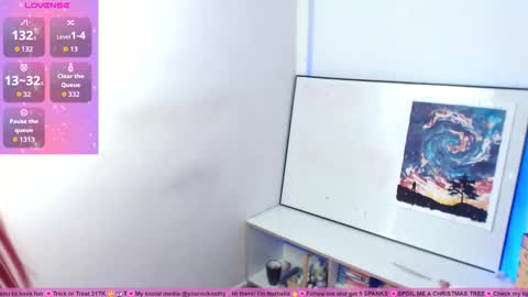 Snapshot of nathy_rock chatting on 10.31.25 Nathalia online show from 10.31.25