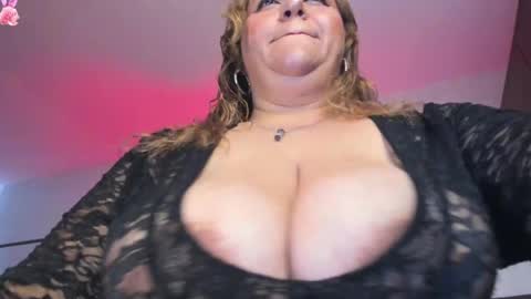 Snapshot of nathylovexx chatting on 05.15.26 nathy new independent account online show from 05.15.26