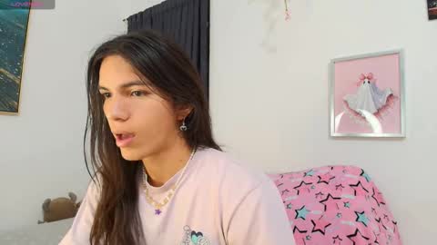 Snapshot of nati_sm chatting on 12.20.25 Nati online show from 12.20.25