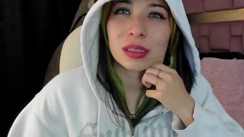 Snapshot of natsuki_09 chatting on 12.10.24 Nat online show from 12.10.24