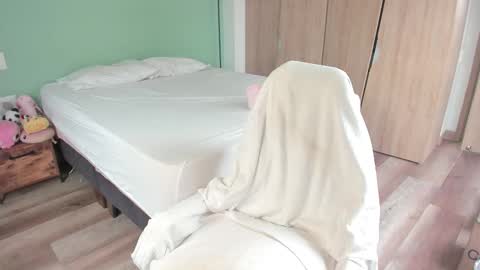     online show from 03.25.26