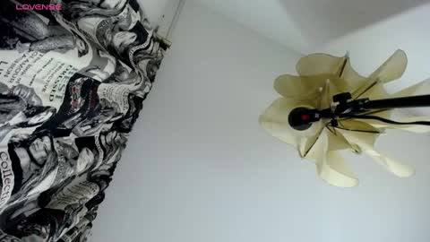 Snapshot of nattahottt chatting on 02.01.25 NATTA online show from 02.01.25