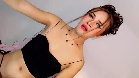 Snapshot of nattayah chatting on 04.23.26 Nathalie smith online show from 04.23.26