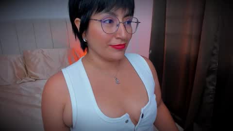 Nathalie online show from 03.25.26