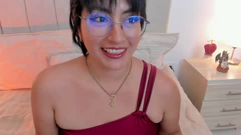 Nathalie online show from 05.05.26