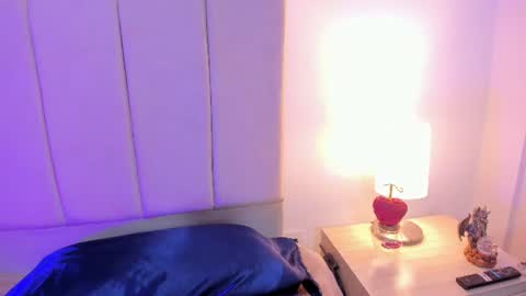 Nathalie online show from 06.24.26