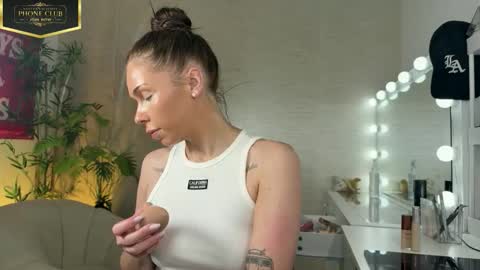 Snapshot of nattywithoutdaddy chatting on 05.06.26 NATTY FIERROS online show from 05.06.26