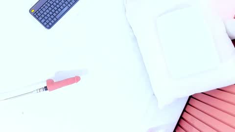 Snapshot of natural_bigboobs chatting on 12.15.24 Jazmin Bigboobs online show from 12.15.24