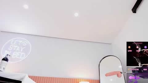 Snapshot of natural_bigboobs chatting on 01.16.25 Jazmin Bigboobs online show from 01.16.25