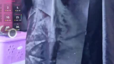 Gwen  online show from 10.26.25