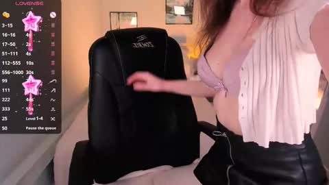 Melisa  FOLLOW ME  online show from 02.18.26