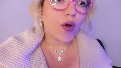 Nataly online show from 10.30.25