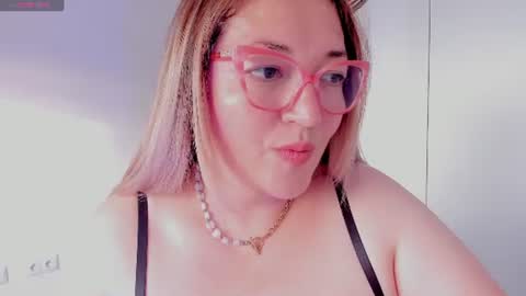Snapshot of naty__mature_ chatting on 07.18.26 Nataly online show from 07.18.26