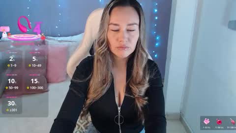 Natalia online show from 12.17.25