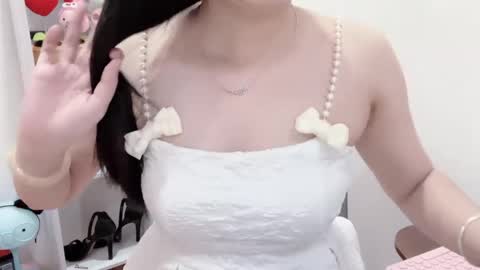 Kiki online show from 04.25.26