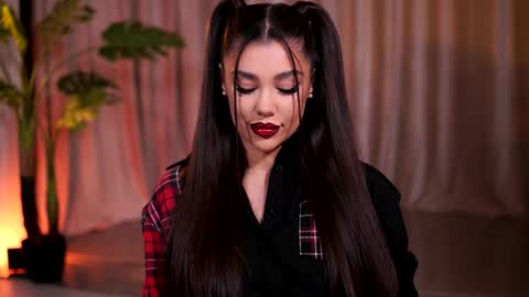 Naty online show from 04.25.26