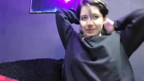 Snapshot of natymia chatting on 06.15.26 Natymia online show from 06.15.26