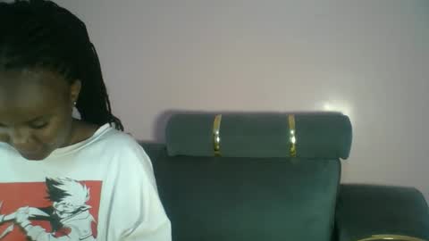 naughti_garlie online show from 04.11.26