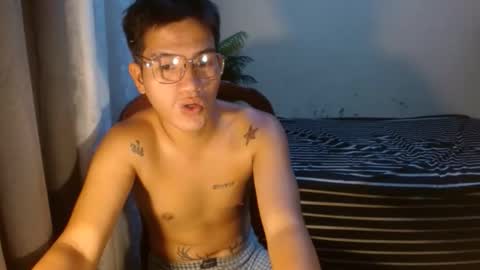 Snapshot of naughty_angelo chatting on 05.04.26 naughty_angelo online show from 05.04.26