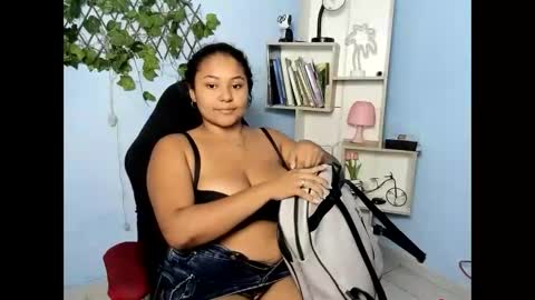 Snapshot of naughty_ariel chatting on 01.06.26 Zoe online show from 01.06.26