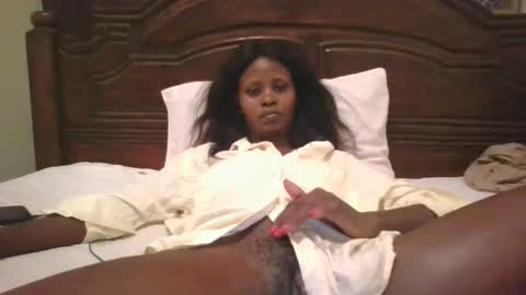 Snapshot of naughty_babe000 chatting on 11.03.25 alisha online show from 11.03.25