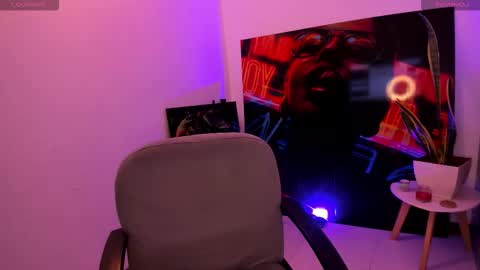 Megan online show from 11.22.25