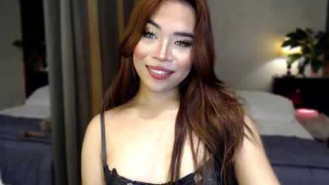 Snapshot of naughty_dreamerxxx chatting on 11.19.25 Queen Jess online show from 11.19.25