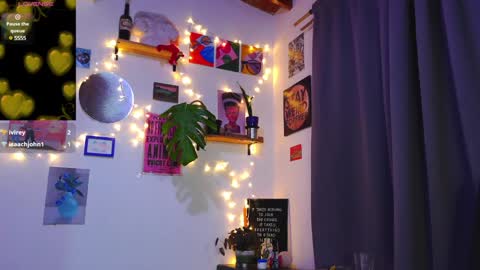 Snapshot of naughty_em_17 chatting on 01.13.25 Em please help me reach 100 thumbs up 3 online show from 01.13.25