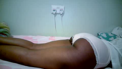 Snapshot of naughty_kesh chatting on 06.12.26 kesh online show from 06.12.26