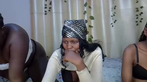 Snapshot of naughty_little03 chatting on 11.02.25 naughty online show from 11.02.25