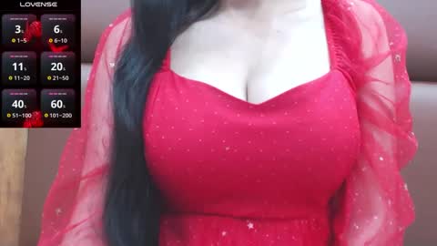 Snapshot of naughty_love489696 chatting on 01.09.25 riya online show from 01.09.25