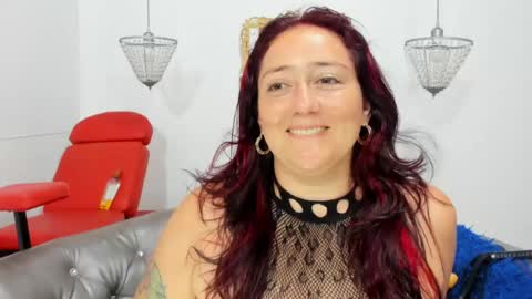 Snapshot of naughty_milf_esmeralda chatting on 05.15.26 ESMERALDA online show from 05.15.26