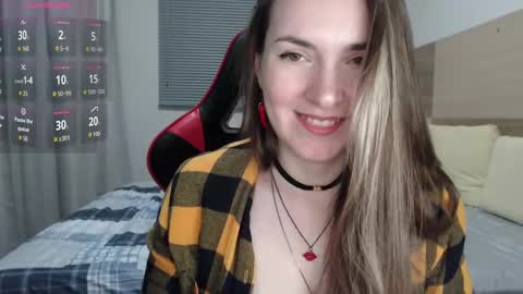 Snapshot of naughty_popa chatting on 11.06.25 Ann online show from 11.06.25