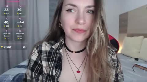 Snapshot of naughty_popa chatting on 11.07.25 Ann online show from 11.07.25